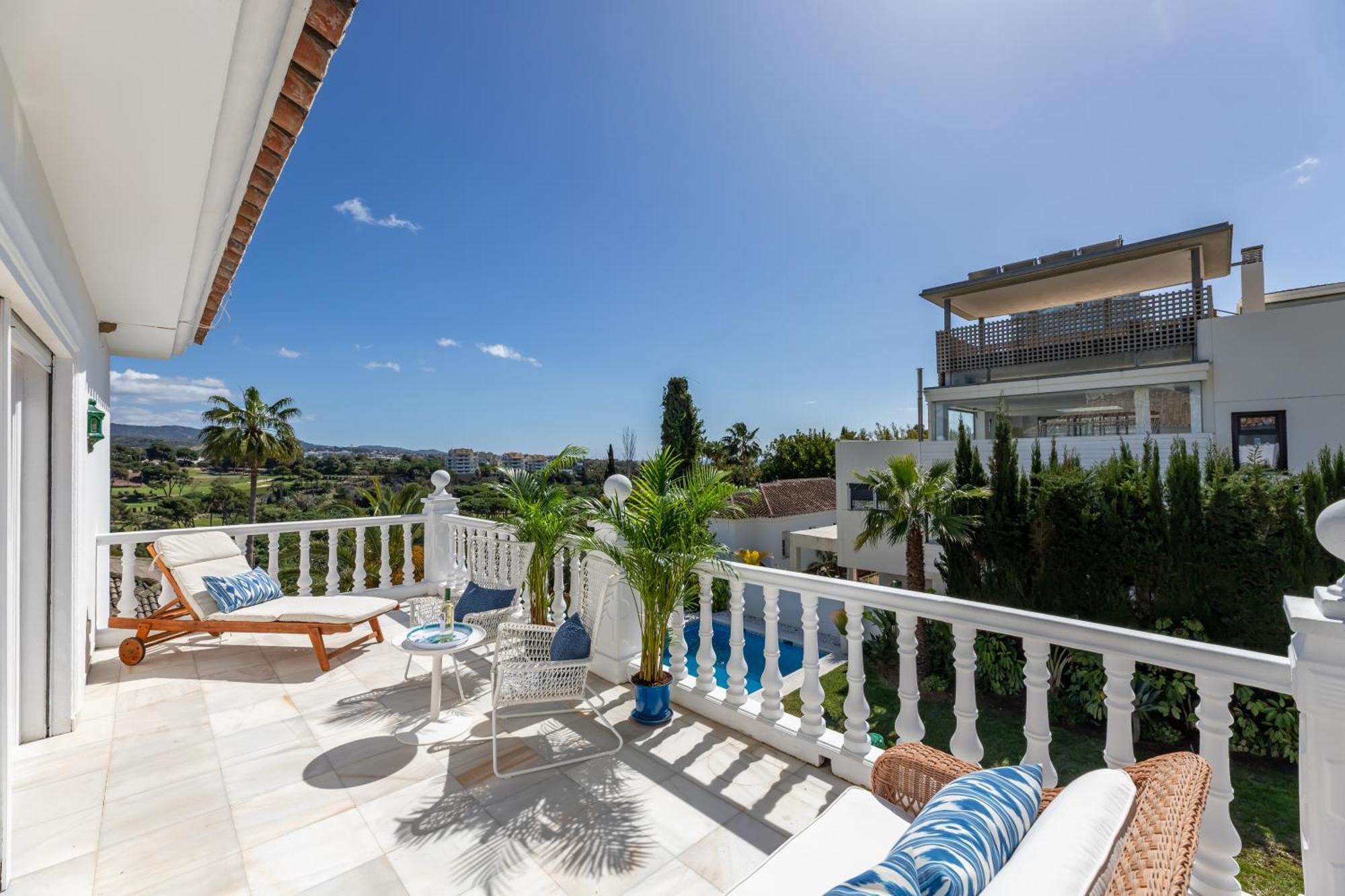 Aurora Boutique House - Only Adults Bed & Breakfast Marbella Ngoại thất bức ảnh