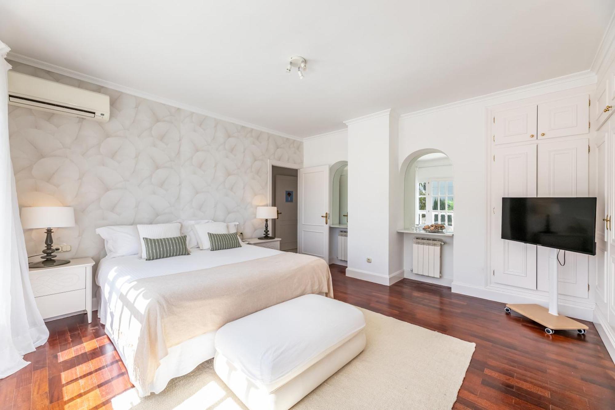 Aurora Boutique House - Only Adults Bed & Breakfast Marbella Ngoại thất bức ảnh
