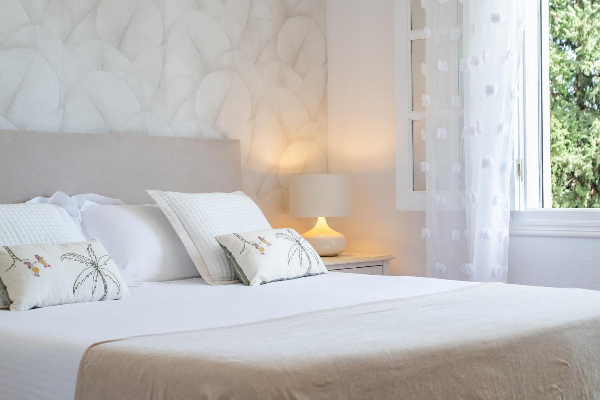 Aurora Boutique House - Only Adults Bed & Breakfast Marbella Ngoại thất bức ảnh